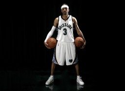 开云_燃尽了！斯马特三分狂飙独揽23分，湖人绝地反击仍落后16分