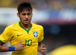 开云|夜读深度剖析，伤愈神锋加盟曼城，哈兰德王座迎来新挑战者